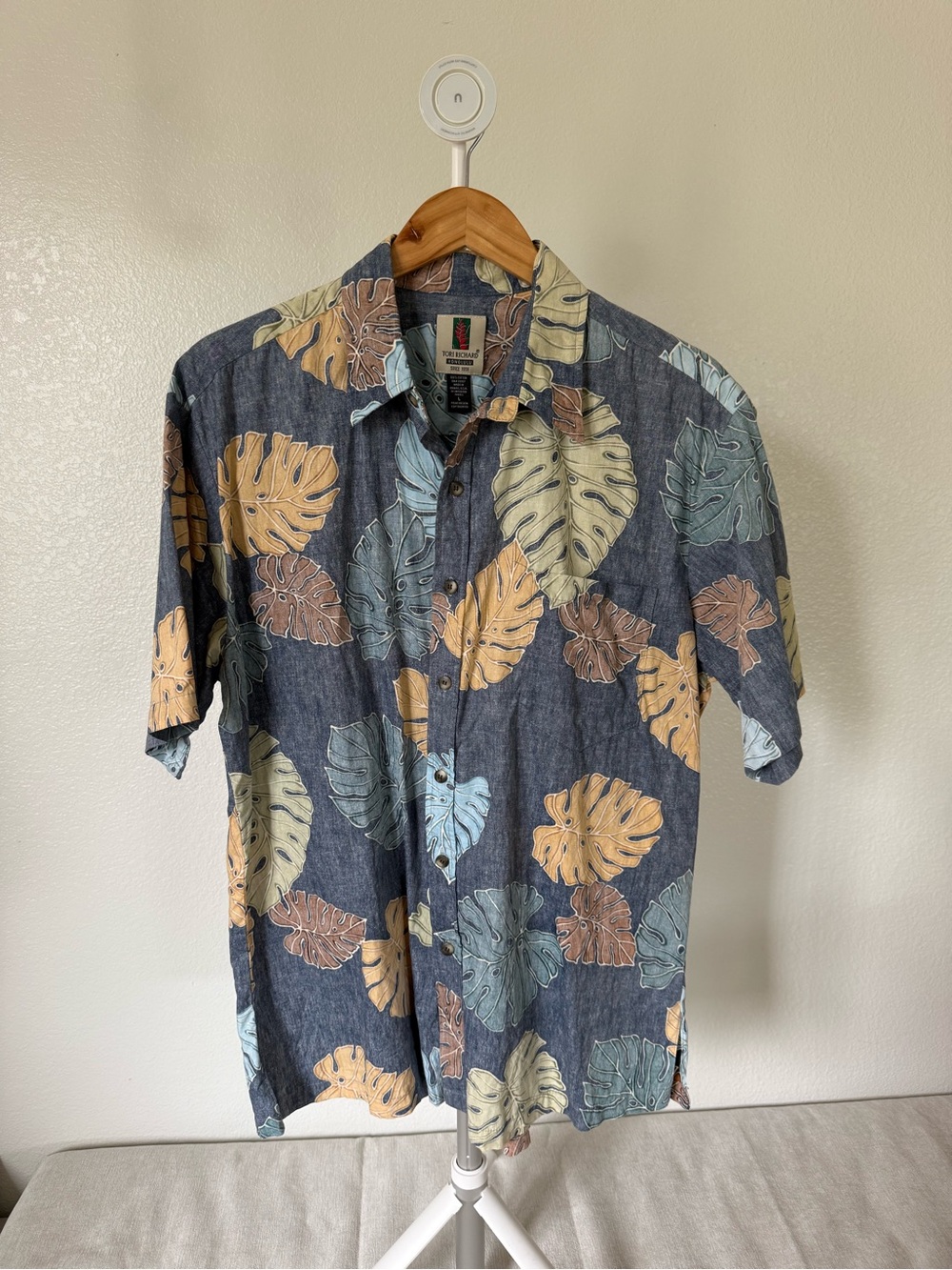 Tori Richard Navy Blue Tropical Leaf Short Sleeve Shirt
